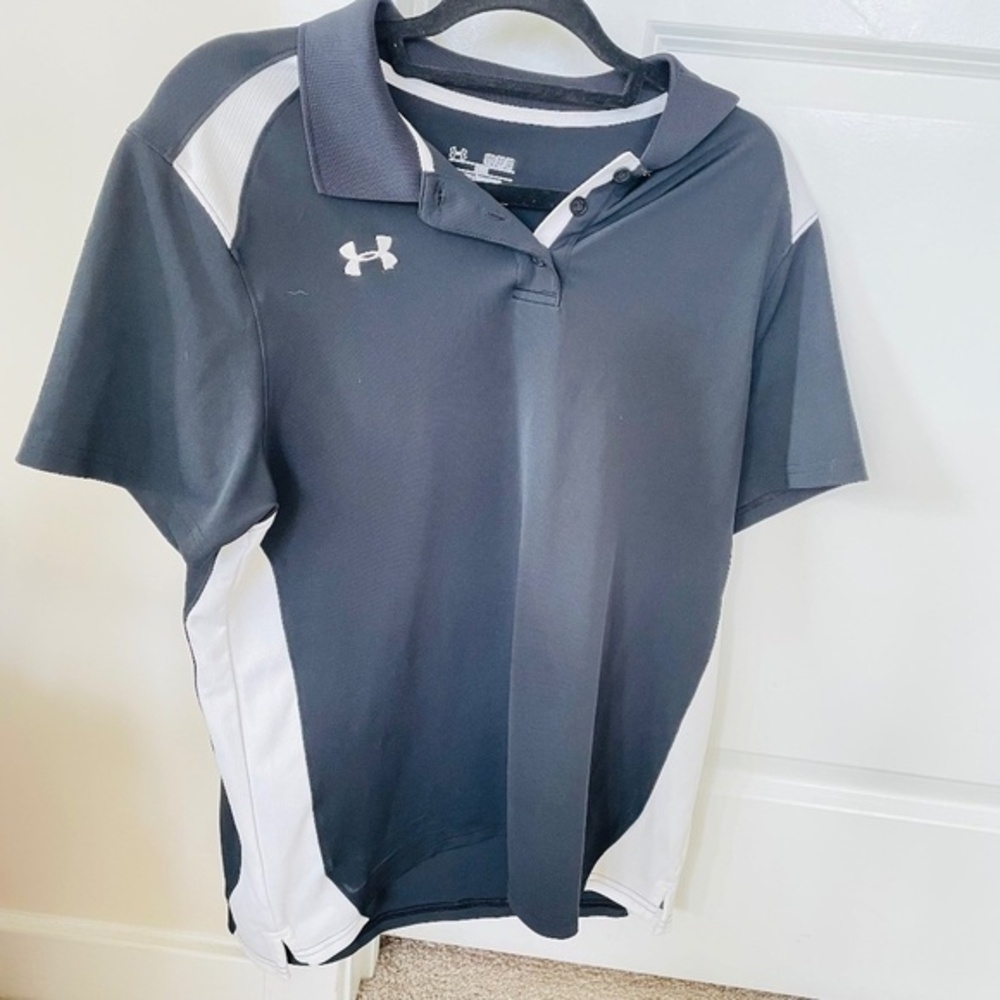 NWOT Under Armour Women's  Polo Golf Shirt (M)​​